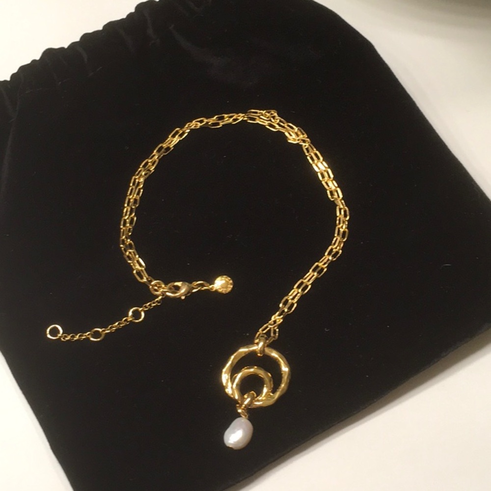 J CREW GOLD/PEARL NECKLACE